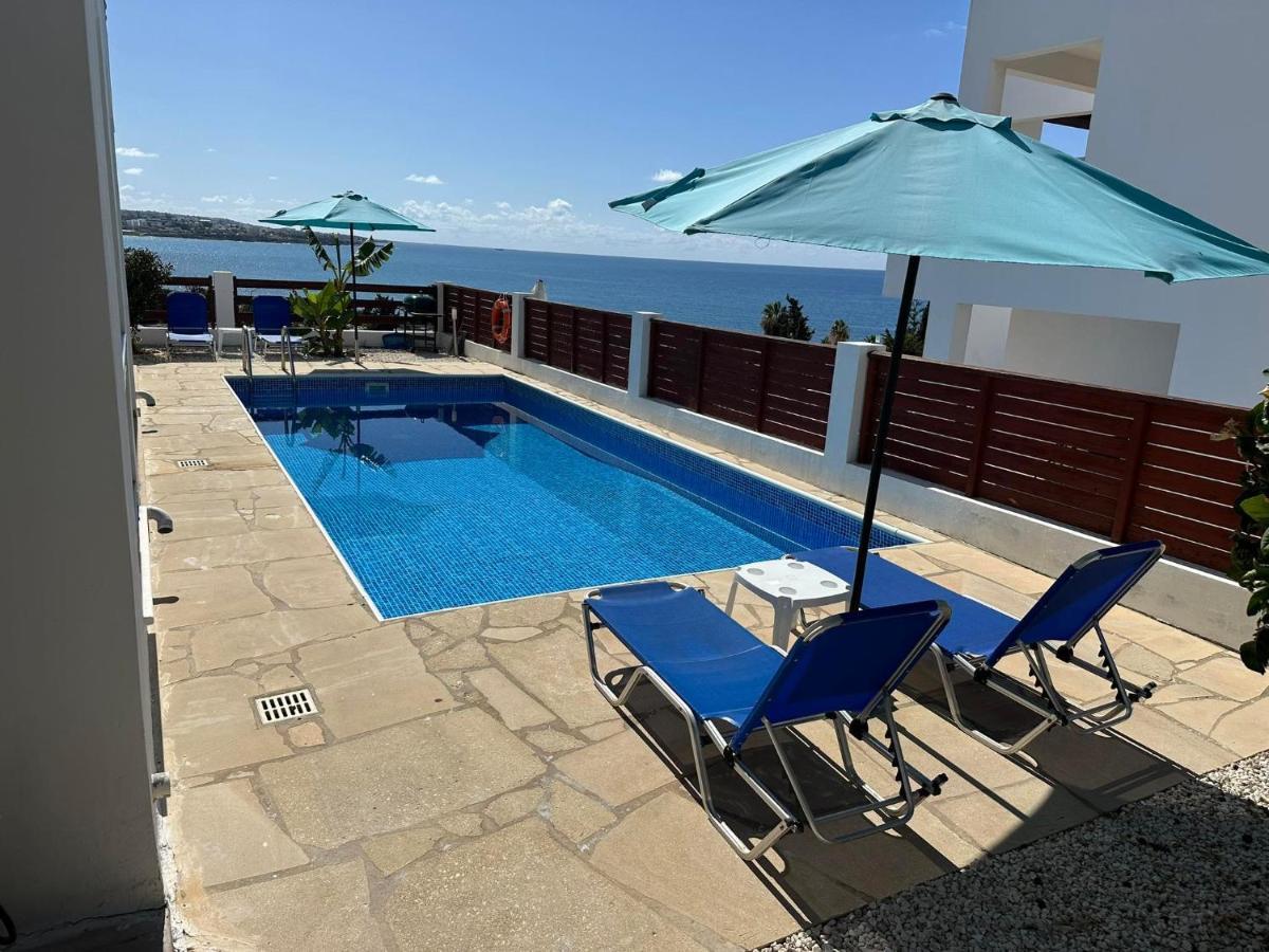 Villa Aqua Sunrise 1Km From Beach With Sea Views Корал-Бэй Экстерьер фото